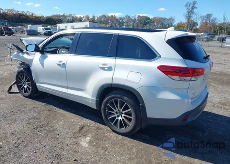 2018 Toyota Highlander Se from USA, damaged, VIN 5TDJZRFH9JS822113